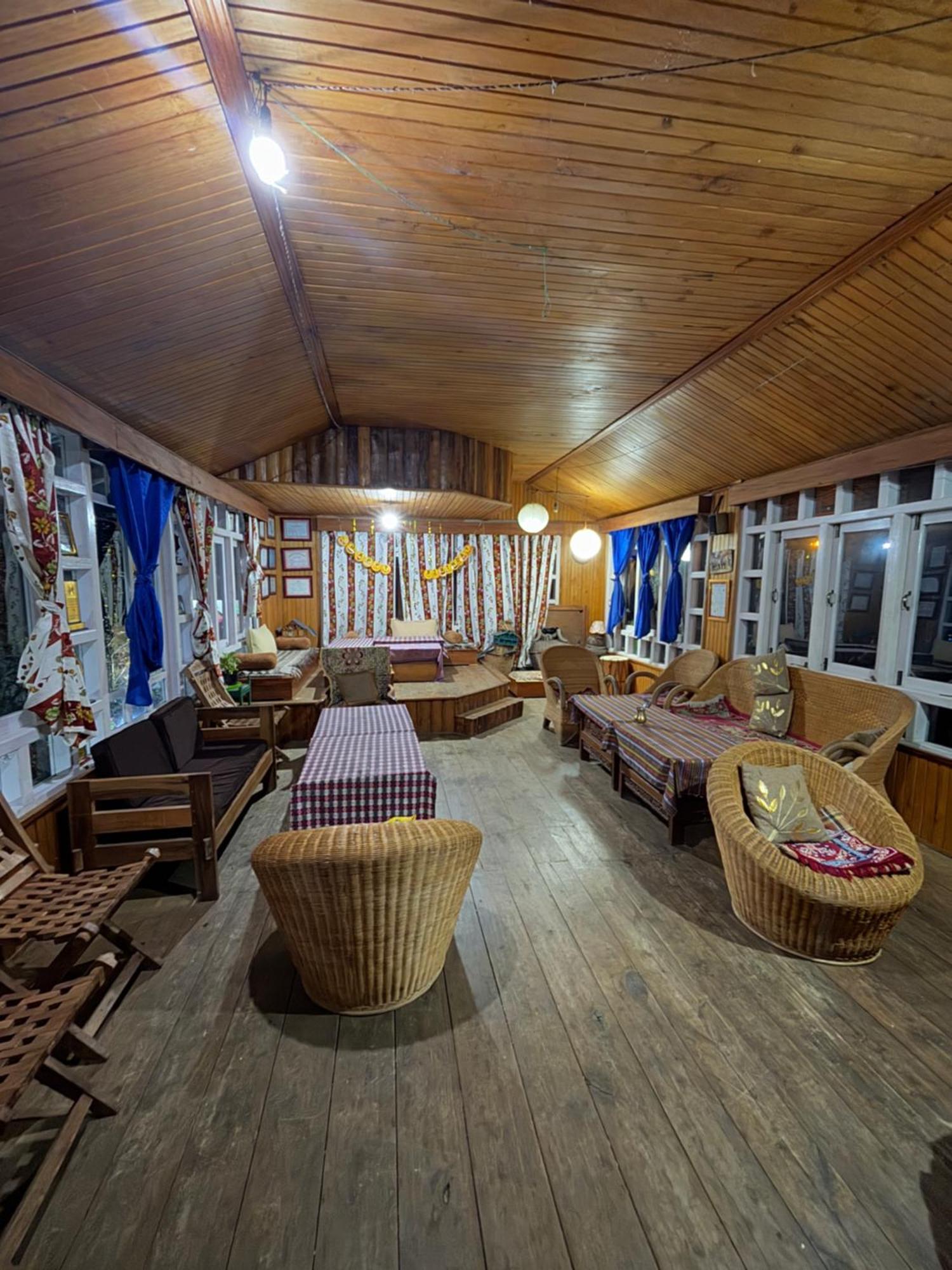 Odyssey'S Darap Eco Retreat Apartment Pelling Exterior photo
